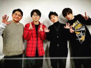 Yu Shirota Instagram - 遅ればせながら、、、
先日、36歳になりました。
いつも支えてくれて、本当にどうもありがとう☺︎

さて、2021年も残すところ1時間を切りました。
今年も大変お世話になりました。
TVで、オンラインで、全国のさまざまな劇場で、たくさんの素敵な時間を共有出来たこと、心から幸せに思います。
2022年も、様々なエンターテイメントを通して、最高の時間を一緒に過ごしたいと願っています。

来年も何卒よろしくお願いいたします。

良いお年をお迎えください☺︎

#2021年のオフショット #どのわたしが印象的かしら #まだいっぱいあるからまた新年に #良いお年を