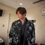 Yu Shirota Instagram - 遅ればせながら、、、 先日、36歳になりました。 いつも支えてくれて、本当にどうもありがとう☺︎ さて、2021年も残すところ1時間を切りました。 今年も大変お世話になりました。 TVで、オンラインで、全国のさまざまな劇場で、たくさんの素敵な時間を共有出来たこと、心から幸せに思います。 2022年も、様々なエンターテイメントを通して、最高の時間を一緒に過ごしたいと願っています。 来年も何卒よろしくお願いいたします。 良いお年をお迎えください☺︎ #2021年のオフショット #どのわたしが印象的かしら #まだいっぱいあるからまた新年に #良いお年を