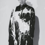 Yu Shirota Instagram - BLACK Scandal Yohji Yamamoto2020-21 AW MENS #チラ見せ #どれが好き ? #whichonedoyoulike ? #他のルックは是非カタログで　#blackscandalyohjiyamamoto #ブラックスキャンダルヨージヤマモト #yohjiyamamoto @lesliekeesuper
