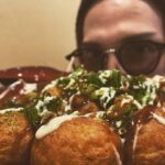 Yu Shirota Instagram – タイトル
「たこ焼きかイケメンか」

どちらにします？
Which do you like?

#たこ焼き #takoyaki #日本食 #japanesefood #廣瀬友祐 
#日本美男 #japaneseikemen