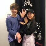 Yu Shirota Instagram – お客様シリーズ14
.
先日、全公演終了したピピン ですが、こちらは未だに東京編です笑
.
.
.
まさみちゃん!
彼女も高校の後輩。そして”天地人”では僕の姉上役でございました。笑 17年に上演された”キャバレー”を観ましたが、彼女の才能が爆発しておりました。魂の歌声、素晴らしかった。是非、またミュージカルに挑戦して欲しいと切に願います。
.
ぴょんきち!
“表参道高校合唱部”で主演を務めた彼女。その後”べっぴんさん”に主演し、今や国民的女優の仲間入りを果たしたけど、いつ会ってもあの頃のまま、変わらず天真爛漫。いつまでもそのままでいておくれ。そろそろ再共演したいね☺︎
.
しおりちゃん!
ご存知ももいろクローバーZの黄色担当でございます。(僕は4年前から白色メンバーで加入希望中)過去には”エリザベート”も観に来てくれた彼女。前からミュージカルがお好きだそうで、早くこっちの世界に来ないかなぁと思っている次第です🕺笑
.
わかなちゃん!
”オモコー”でぴょんきちの親友役だった彼女。彼女もまた”わろてんか”で朝ドラ主演!!本当凄いね。そして今年”ロミオ＆ジュリエット”でミュージカルデビュー!!残念ながら観られなかったけど”アナスタシア”楽しみにしてます☺︎
.
晴香!
17年にジュリエット役でデビューした頃から、とても注目していた女優さん。遂にこの冬”ファントム”で共演します。クリスティーヌは、ミュージカルの中でもトップクラスに難しい役だけど、主演として、そして演出家として、精一杯支えながら、彼女の才能を余すことなく引き出したいと思います。お楽しみに☺︎
.
いくちゃん！
「アイドル」と「ミュージカル女優」を見事に両立させているスーパーアイドル!
!忙しすぎて倒れやしないか時々心配になります。CDや歌番組ばかりで、まだ作品でがっつり一緒したことはないけど、その日を心から楽しみにしています☺︎
.
相葉ちゃん!
青学2代目の不二!!今やレミゼのアンジョルラス!!当時歌が苦手だった相葉ちゃん。努力を重ねて自分で掴んだチャンス。素晴らしい!!ちなみに僕は昔オーディション落ちてます🙋‍♂️笑
ドリライで相葉ちゃんを一人残して卒業する時は本当辛かったなぁ、、甘酸っぱい?いい想い出でふ。
.
くじらちゃん!!
同じく2代目海堂!!くじらちゃんの海堂カッコよかったなぁ。当時QueenのCDを貸してくれて、そこからボヘミアンラプソディーや数々の名曲を耳にしました☺︎ ひっさびさに会ったけど、全く変わってなくて嬉し＆懐かしかったなぁ!くじらちゃんともまた仕事したいー!!
.

あおい!
これまたオモコーの可愛い教え子の一人。当時はあまりちゃんと話さなかったけど”文学処女”でご一緒してから、仲良くさせていただいております☺︎ 初舞台のジュリエットもすごく愛おしかった。きゃわいいひまわりをプレゼントしてくれました🌻ありがとう☺︎ってかこの投稿ジュリエット多っ!!笑
.
.
#ピピン 
#長澤まさみ さん
#芳根京子 さん
#玉井詩織 さん
#木下晴香 さん
#葵わかな さん
#生田絵梨花 さん
#相葉裕樹 さん
#鯨井康介 さん
#森川葵 さん
#お客様シリーズ