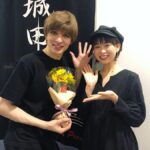 Yu Shirota Instagram – お客様シリーズ14
.
先日、全公演終了したピピン ですが、こちらは未だに東京編です笑
.
.
.
まさみちゃん!
彼女も高校の後輩。そして”天地人”では僕の姉上役でございました。笑 17年に上演された”キャバレー”を観ましたが、彼女の才能が爆発しておりました。魂の歌声、素晴らしかった。是非、またミュージカルに挑戦して欲しいと切に願います。
.
ぴょんきち!
“表参道高校合唱部”で主演を務めた彼女。その後”べっぴんさん”に主演し、今や国民的女優の仲間入りを果たしたけど、いつ会ってもあの頃のまま、変わらず天真爛漫。いつまでもそのままでいておくれ。そろそろ再共演したいね☺︎
.
しおりちゃん!
ご存知ももいろクローバーZの黄色担当でございます。(僕は4年前から白色メンバーで加入希望中)過去には”エリザベート”も観に来てくれた彼女。前からミュージカルがお好きだそうで、早くこっちの世界に来ないかなぁと思っている次第です🕺笑
.
わかなちゃん!
”オモコー”でぴょんきちの親友役だった彼女。彼女もまた”わろてんか”で朝ドラ主演!!本当凄いね。そして今年”ロミオ＆ジュリエット”でミュージカルデビュー!!残念ながら観られなかったけど”アナスタシア”楽しみにしてます☺︎
.
晴香!
17年にジュリエット役でデビューした頃から、とても注目していた女優さん。遂にこの冬”ファントム”で共演します。クリスティーヌは、ミュージカルの中でもトップクラスに難しい役だけど、主演として、そして演出家として、精一杯支えながら、彼女の才能を余すことなく引き出したいと思います。お楽しみに☺︎
.
いくちゃん！
「アイドル」と「ミュージカル女優」を見事に両立させているスーパーアイドル!
!忙しすぎて倒れやしないか時々心配になります。CDや歌番組ばかりで、まだ作品でがっつり一緒したことはないけど、その日を心から楽しみにしています☺︎
.
相葉ちゃん!
青学2代目の不二!!今やレミゼのアンジョルラス!!当時歌が苦手だった相葉ちゃん。努力を重ねて自分で掴んだチャンス。素晴らしい!!ちなみに僕は昔オーディション落ちてます🙋‍♂️笑
ドリライで相葉ちゃんを一人残して卒業する時は本当辛かったなぁ、、甘酸っぱい?いい想い出でふ。
.
くじらちゃん!!
同じく2代目海堂!!くじらちゃんの海堂カッコよかったなぁ。当時QueenのCDを貸してくれて、そこからボヘミアンラプソディーや数々の名曲を耳にしました☺︎ ひっさびさに会ったけど、全く変わってなくて嬉し＆懐かしかったなぁ!くじらちゃんともまた仕事したいー!!
.

あおい!
これまたオモコーの可愛い教え子の一人。当時はあまりちゃんと話さなかったけど”文学処女”でご一緒してから、仲良くさせていただいております☺︎ 初舞台のジュリエットもすごく愛おしかった。きゃわいいひまわりをプレゼントしてくれました🌻ありがとう☺︎ってかこの投稿ジュリエット多っ!!笑
.
.
#ピピン 
#長澤まさみ さん
#芳根京子 さん
#玉井詩織 さん
#木下晴香 さん
#葵わかな さん
#生田絵梨花 さん
#相葉裕樹 さん
#鯨井康介 さん
#森川葵 さん
#お客様シリーズ