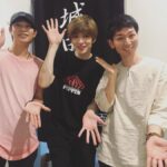 Yu Shirota Instagram - お客様シリーズ13 さて、明日からいよいよ最後の地、静岡での公演となりますが、東京のお客様紹介の続きを、、、笑 . 今日はチームワタナベ🕺 きゃわいい後輩たちの紹介です。 . あ、今日も文字数やばいな、、、笑 . 陣内! 6年前におれが監督させてもらったショートフィルム”Breed in 10 hours”に出演してくれた彼。見事に切ない役所を演じてくれました☺︎最近陣内のお芝居観れてないなぁ、、熱い九州男児です!!まだ家近所かな?🍺行こうね! . あらた! ”表参道高校合唱部”というドラマで真っ直ぐな高校球児を熱演☺︎彼がいると自然と笑いが起こる、場を明るくする、素敵な才能の持ち主です。また共演しませう。 . 前山くん! ご一緒したことはない、、はず笑 3年前くらいに観た”お気に召すまま”のロザリンドがめっちゃ可愛くて、うっかり恋しかけた思い出。いつかご一緒しませう! . しょうたろう！ は、、なんか一緒にやったっけな？笑 いや、ないな、、ってくらい後輩とは割と交流があるから、何で知ってるのか、わからなくなるとです。笑 実は彼、子役時代レミゼに出ていたって知らなかったでしょ？🤓 またミュージカルやろうぜい!! . さおり！ 監督もさせてもらったし、恋人役もやらせてもらったとです。体当たりで挑んだ彼女の主演映画”愛の病”未だに観れてない(ちょっと観るの勇気いる) ピピン終わったら必ずや!! . えりか! “アップルツリー”で出会いました。ピュアで不器用な彼女。稽古中、何度も泣かせてしまった記憶。笑 観る度に成長していて、おじさんは嬉しいです☺︎ . こうよう! ゴージャスで半年間、共に過ごした仲間!前回の”劇団☆新幹線”の公演では、めっちゃ素敵な役を勝ち取って、誇らしかった。歌もダンスもアクロバットも出来ちゃうこうよう。ピピン出れたじゃん!!笑 . . 真飛さん! 何度かお話させていただいたくらいですが、いつもスンッと、凛としていらして、佇まいが本当に素敵でございます。また是非、ミュージカルで共演しましょう☺︎ . つな! “文学処女”でデビューした(はず)ピチピチの新人。まだ高校生だったかな?今は毎日”リュウソージャー”の撮影ですって。大変だ、、身体に気をつけて頑張るんだぞぉ . うすい! もうかれこれ10年くらいかな?確か、おれのD-BOYSの卒業公演で部下役だったはず、、(ルーキーズ撮りながらの舞台で記憶が曖昧です笑)すっかり大人になったわね!またやろ!! . 牧田! いつまで経ってもおれに敬語を使い続ける1つ歳上の後輩。いつも誠実な印象の、いい奴です。 この場をお借りして、そろそろタメ口で喋ってくれていいよ?笑 . 鬼頭くん、松浦くん、下川くん、は、初めまして!!大切な仲間が増えて、おじさんは嬉しいです。 これからどうぞよろしくね☺︎ . ゆうと!! 3年前までエリザで子ルドやってたのに、こんなに大きく＆美少年になっちゃって、、益々将来が楽しみじゃ!! . ななちゃん! 差し入れに、お手紙まで書いてくれた律儀な子。ワタナベに所属する前に、楽屋でお会いして女優を目指してることを聞いて「いつか共演しよう!」なんて話してたら、いつの間にか後輩になってたっていう。笑 これで共演も更に近づいたね!☺︎ . リトグリ!! 文字数的に個人の話は絶対無理だ!許せリトグリ!!笑 それぞれのことは今度改めてしっかり綴るとして、、 セリナ!カレン!マユ!アサヒ!マナカ! . この子達は、才能と可能性に満ち溢れた、日本でトップクラスの歌唱力を誇る素晴らしいグループ!(私けっこう辛口な方です) マジで一度ライブに行ってみて下さい。 おったまげて腰抜けますから。そしてまだまだこれから伸びる子達。東京オリンピックで歌ってくれー😭 デビューから応援している自慢の後輩です。 次のツアーも楽しみにしてるぜぃ!! . 文字数いけた😵 . 寝る。 . #ピピン #陣内将 さん #堀井新太 さん #前山剛久 さん #大久保祥太郎 さん #瀬戸さおり さん #豊原江理佳 さん #矢内康洋 さん #真飛聖 さん #綱啓永 さん #碓井将大 さん #鬼頭真也 さん #牧田哲也 さん #松浦司 さん #リトルグリーモンスター #セリナ さん #カレン さん #アサヒ さん #マユ さん #マナカ さん #池田優斗 さん #渡辺菜花 さん #下川恭平 さん #お客様シリーズ