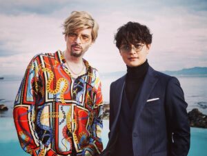 Yu Shirota Instagram - マルちゃんとゴンちゃん

#コンフィデンスマンjp英雄編  #本日公開です #瀬戸康史 #出会って17年 #映像作品初共演 #マルセル真梨邑  #ジェラールゴンザレス #あーいえいえうおうお  #感想待ってます #ネタバレはダメよ