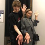 Yu Shirota Instagram - お客様シリーズ12 . みつき! 愛しのシンデレラでございます☺︎共通の大切な仲間達と一緒に観劇してくれました!彼女もミュージカルの世界を愛する仲間の一人。何か一緒にやりたいねって言い続けて早4年、、本当に時間はいくらあっても足りないね😵ってか顔ちっさ!!笑 . 安蘭さん! 随分前ですが、ミュージカルコンサートのお仕事で、ご一緒させていただきました!!この日、面会の最後のお一人だった事もあり、お互いに結構な情熱が溢れ、長い事話し込んでしまった笑 タイムリミットがなかったらいくらでも喋っていられるタイプです🙋‍♂️笑 続きはまた近々!! . お春 “ファントム”や私の初演出作品”アップルツリー”でご一緒した仲。本当に素敵な女優さんでございます。2回も観に来てくれ、どストレートな、愛に満ちた最高の感想をくれました。また必ずや、共に素敵な作品を作ろう!! . 恵梨子ちゃん! “ザラブバグス”でご一緒した仲!なんと、この度わらび座ミュージカル”茶の夢”に主演するそうです!!心からおめでとう☺︎とっても観に行きたいけど、広島なのよね、、、 観光がてら観に行けたらいいなぁ☺︎ . 聖子ちゃん!! ご存知日本ミュージカル界のスーパースターです!!このお方の歌は上手いし、美味いし、本当に凄いです。聖子ちゃんともなかなかがっつり共演出来ないなぁ、、めちゃんこ褒めて下さいました!嬉しかったぜい☺︎ . 汐里ちゃん! 初めてちゃんとお話しさせてもらいました☺︎海外でも大活躍中の彼女。本場の素晴らしいショーをたくさん観ているであろう中で、我らの”ピピン”も、とっても楽しんでもらえたようで、めちゃんこHappyでございます!!せっしゃも海外作品挑戦してみたいなぁ、、(映像ね笑) . あり姉!! “濃姫”シリーズでご一緒しました。もう5年ほど前になるけど、本当に過酷な撮影だったなぁ、、今となってはとても良い思い出です。それにしてもいつ会っても変わらぬ美しさ、、時間止まってる？笑 あり姉!今度は現代劇を一緒にやりましょ☺︎笑 . れお! 去年 @acuodbychanu のファッションショーで知り合った、まだ19歳のピッチピチ男子!笑 美男子って言葉がぴったりな子。俳優にも挑戦していきたいということなので、皆さま是非是非応援してあげて下さい!! しっかしスタイルいいな🤓 . けんちゃん おそらく、ミュージカルにおいての共演回数は、このお方が1番多いですね。 ”エリザベート”ロミオ＆ジュリエット”そして”ブロードウェイと銃弾”毎回関係性もガラッと変わるのですが、中身はお互い全く変わっておりません。笑 そして2人とも元タキシード仮面です😎 久々に浦井健治の”本気”が観たいなぁ、、 . 白井晃さん!! 小さい頃から数々の白井さん出演、演出される作品を観てきました。俳優、演出家でもある白井さんは、僕の目指している道の先輩でもあります。この日、印象的だったのは”悔しい”と仰っていたこと。 このクオリティーのものを、海外から招聘するのではなく、日本でオリジナルで作りたいと。僕も全くの同感です。 これから、日本のエンタメ界を、より盛り上げていきましょう!! . さて、明日から大阪公演!! が、しかし、まだまだお客様シリーズ東京編は続きます💁‍♂️ . #ピピン #高畑充希 さん #安蘭けい さん #関谷春子 さん #青山恵梨子 さん #新妻聖子 さん #忽那汐里 さん #観月ありさ さん #タホリ玲央 さん #浦井健治 さん #白井晃 さん #お客様シリーズ