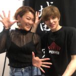 Yu Shirota Instagram - お客様シリーズ11 . . 先程、名古屋公演が終わりましたが、こちらはまだまだ東京編です💁‍♂️笑 . . 五朗さん! 10年前“GO APE”というwowowのドラマで初共演させていただいてから、何度か、そして”The love bugs” でがっつり半年間ご一緒させていただきました。とにかく愛に満ちたお方。今回、五朗さんには絶対観ていただきいと思い、自分から連絡したくらいです。(普段なかなか自分から連絡出来ません笑)感慨深い表情の中、興奮気味にお話して下さり 「成長したなぁ」の一言に、五朗さんの想いが集約されていた気がします。 五朗さん!ご飯連れて行ってくださいー!笑 . 小手さん!巷で噂の”シンデレラおじさん”でお馴染み、今、絶好調の俳優さんでございます!!”私のおじさん”でご一緒した時の絡み、最高に楽しかったなぁ☺︎「モチベーション上がった!おれも頑張る!!」と仰って下さり、めちゃんこHappyでした! またすぐ集まりましょうね!! . アリサ!昔からファッション誌やら、バラエティでちょこちょこご一緒する仲。 昔から知っていたって、仕事では全然会わない人もいれば、こうやって定期的に会う人もいる。出会いやご縁ってのは本当に面白いよねー☺︎ また一緒に表紙飾ろうぜぃ😎笑 . 彦摩呂さん! ご無沙汰しています!と言いつつも、最後がいつだったかもわからないけど、、いつでも近くにいるような、見守ってもらっているような、安心感のあるオーラを常に放っておられる彦摩呂さん笑 大変に褒めていただきました!!どうでもいい話ですが”ひこまろ”って響きがめちゃんこ好きです☺︎笑 . まーちゃん! “地球ゴージャス”や”ファントム”でご一緒している仲。そして、なんと高校の1個上の先輩!でもあるのです。2年間、毎日同じ教室で生活受してました笑 まーちゃんは学級委員長だった!! いつも穏やかで優しいまーちゃん、、当時まーちゃんが所属していたグループのライブを、学校のみんなと制服のまま観に行ったなぁ☺︎ いやぁ懐かしすぎる。次の”ファントム”もよろしくね!! . 同じく”ファントム”で幼少期のエリックを演じたつっきー!!もうね、彼の歌声はエンジェルヴォイスそのもの!大好き。今は変声期で苦しい時期だけど、それは、蛹が蝶になるために、必ず通る必要な時間。今は何も考えずに、その時を待つべし!!空高く優雅に羽ばたく姿、楽しみにしているよ☺︎ . ひなこ! よく”人狼”の会でご一緒します☺︎ご存知の方も多いとは思うけど、彼女めちゃんこ頭が良い。それ故に、村人の時は疑ってしまいがちだけど、人狼でペアになった時はとっても心強いです。笑 そしてピアノもとっても上手。余談ですが、昔辞めてしまったピアノをそろそろもう一度始めようと思っています笑 お友達のさだももちゃんと☺︎ . まなと様!! すっかり”女性”に大変身されておりますが、知る人ぞ知る、元男役TOPスターでございます。実際に、当時、舞台上で歌い、踊る姿を観させていただきましたが、素晴らしかった。少女漫画に登場するような、Theカッコイイ男!!これが”女性にとっての理想の男性像”なんだろうなと、深く関心させられました笑 おれも素敵な男になれるよう頑張ります笑 . 屋比久ちゃん!! 出会いはNHKの歌番組かな？ 当時は、まだ沖縄から出てきて間もない頃で、とっても緊張している感じがあったのだけど、一度歌い出したら、そんな空気はどこへやら!笑 とっても澄んだ、力強い声の持ち主。先日”レミゼラブル”も観劇させていただきましたが、とっても切ないエポニーヌを、見事に演じておられました。将来が楽しみな若手のお一人。 . . 最後に!倉持明日香ちゃん!! お客様シリーズ①にて大失態をおかしておりました。 写真の画角が勝手に決まってしまうせいで、大事な後輩が一人切れておりました🙇‍♂️あまりにナチュラルで気付けなかった笑 その模様を逆再現しつつ紹介します！(末満さんすみません笑) 長年AKB48で活躍していた彼女!選挙やら握手会やら、とてもプレッシャーのかかる、競争率の高い環境の中に居続けることは容易なことではありません。おれなら耐えられないな笑 卒業は数年前ですが、長い間お疲れ様でした!!これからは”個”を大事に、のびのび自由に羽ばたいてね☺︎ . #ピピン #岸谷五朗 さん #小手伸也 さん #浦浜アリサ さん #彦摩呂 さん #丹羽麻由美 さん #松井月杜 さん #佐野ひなこ さん #さだもも さん #朝夏まなと さん #屋比久知奈 さん #倉持明日香 さん #お客様シリーズ