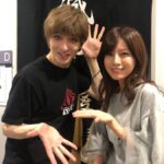 Yu Shirota Instagram - お客様シリーズ⑥ 米倉様!!スーパースターが”ピピンlを観に来てくれました☺︎ “ボブフォッシー”という共通項のある我々。久々にお会いした米倉さん、スペイン語がめちゃんこ喋れるようになってておったまげ!!流石、努力の人。そして出会った頃からずーっと変わらないあの色気は一体どこから出てくるの？笑”Chicago”も楽しみ!!あと!!もう!一回”交渉人”やりたい!!!!笑 . こうじくん!! “ファントム”ブロードウェイと銃弾”でご一緒した仲。ダンス習いたい笑 是非落ち着いたら教室開いてくれませんかね？笑 あと、この方こう見えてめっちゃ面白い宴会芸を持ってます笑 . みよこさん! 様々な作品でご一緒している通訳さん！本当に素敵な方。前回同様”ファントム”にも入って下さっていて、つい先日も、脚本に関して、NYからスカイプミーティングをしました☺︎本当楽しみー!! . 軽部さん!! いつと番組でも、時々プライベートでもお世話になっております。笠井さんもだけど、意外とアナウンサーの皆様がミュージカルにハマって下さっていることが感謝感謝でございます!! . 同じくフジテレビアナウンサーの小澤陽子さん、内田嶺衣奈 さん、新美有加さん!! “脱力タイムズ”本当楽しかったなぁ☺︎またで出たい!! 新美さんは番組で”ピピン”を紹介して下さりました!皆さまありがとうございました!! . 更に!堤礼実アナウンサー！ 恐らくアナウンサー会で年間観劇本数1位なんじゃないかってくらいミュージカルが好きな方。ありがたや。取材等でもお世話になっております。また語りませう! . ナオさん!! ミュージカルデビュー作”セラミュ”で共演した、とってもとーってもお世話になったお姉さん。恋愛相談ともしてたな笑 当時は16歳。めっちゃくちゃ久しぶりにお会いできた!!少しは成長感じてもらえたかな？笑 . てらっち!!実は私、4年ほど料理番組をやらせていただいておりましたの笑 てらっちのご飯本当に美味しいんだぁ!またうちで鍋しようね☺︎ . 咲妃みゆさん、鳳翔さん！ まだ作品でご一緒した事はないけど、きっと近いうちに何か一緒に出来るでしょう!!笑 どうもありがとう☺︎ . ダンドイ舞莉花ちゃん! いつもお互いの舞台を観合っているけど、なかなか共演出来ない人。笑ソウルに溢れた素晴らしい彼女の歌声、是非聴いてみて下さい!! . . #ピピン #米倉涼子 さん #青山航士 さん #伊藤美代子 さん #軽部真一 さん #小澤陽子 さん #内田嶺衣奈 さん #新美有加さん さん #堤礼実さん #高木ナオ さん #寺田真二郎 さん #咲妃みゆ さん #鳳翔さん さん #ダンドイ舞莉花 さん #お客様シリーズ