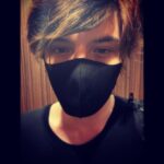 Yu Shirota Instagram - どうも ”大きなイチモツはいらない”城田です。 (どぶろっくさんとのコラボの反響が未だに凄い😂) みんなに少しでも笑ってもらえたなら、嬉しいです。 さて、私、最近夜になって疲れてくると、いつにも増して目が垂れてきます。家に着く頃には、もう立派な”たれぱんだ”です。(若い子は知らないかな笑) まぁそんなことはさておき、、 早くも9月！！ 学生さんや先生方は、新学期も始まるし、きっと他のみんなも色々と不安なことや、また環境が変わったりして戸惑うことも多々あると思うけど、お互い負けずに”ケセラセラ精神で、ファイト一発！🕺 そして、医療従事者の皆様、本当に本当に、連日お疲れ様です。心からありがとうございます！！どうか少しでも休めますように、、ご自愛下さいませ。 ということで、、 9月も、みんなにとってハッピーな出来事がたくさんありすように☺︎ @ikusaburo_yamazaki を見習ってポジティブにいきましょ！笑 #どぶろっくさんとコラボ　#ラフアンドミュージック #垂れ目 #最近毎晩こんな感じ笑 #ブレブレ #あぁ夏終わっちゃうなぁ #みんな毎日お疲れ様