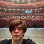 Yu Shirota Instagram - 今年も一年大変お世話になりました！ 良いお年をお迎えください☺︎ #2023 #大晦日 #newyeareve #nochevieja #thankyou #gracias #ありがとう #写真の編集一生できないやないかい