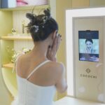 Yu Yamada Instagram - スキンケアブランドのCOCOCHIから 明日オープンする「COCOCHI OMOTESANDO」へ！ 1階から3階まであって 全てのフロアの内装がとても凝っていて最高に素敵でした♡ 所々にいるcocochiのマーク💠が可愛かった♡ ぜひ実際に見ていただきたいです😍 また、カフェや瞑想を体験しに行きたいなー!!!!! @cocochicosme.jp #CocochiOmotesando #COCOCHI #PR