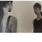 Yu Yamada Instagram - 篠山紀信さん。 12歳の時 『少女たちのオキナワ』という写真集で紀信さんに写真を撮っていただいた時の写真。 緊張してた私達を自然に和ませながら、芯はキリッとした素敵な写真を撮ってくれました。 何十年も前ですが、今でも鮮明に覚えているあの雰囲気。 その後も会えば会うほど可愛らしい人柄で愛される方なんだと実感していました。 また、写真を撮って欲しかった。会いたかったです。 ありがとうございました！ 心よりご冥福をお祈りします。