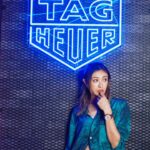 Yu Yamada Instagram - 六本木ヒルズにて19日(日)まで開催の TAG HEUER CARRERA CAFEへ行ってきました！ ブルーの会場は視覚で、 カクテルなどのスペシャルメニューは味覚で、 コレクションの世界観を体験できます♡ ポルシェ911の60周年を祝ってデザインされた コラボモデルを着用させていただきました✨ 秒針が60秒に向けて帳尻が合うように減速する 世界初のクラノグラフ秒針は実際に見てほしい！ 新感覚の時計でした⌚️ @tagheuer #PR #CarreraCafe #TAGHeuerCarrera #TAGHeuer #タグホイヤー