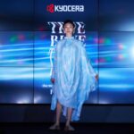 Yu Yamada Instagram - 水をまとうことで水をまもる 「TRUE BLUE TEXTILE」 プロジェクト発表会へ参加させていただきました！ 衣装はアンリアレイジのデザイナー森永邦彦さんが制作され 3/16-17で渋谷PARCO 3/22-24で京都市京セラ美術館にて 一般公開されているので デザインを見ることができるようです!!!!! #PR #京セラ #まもるためにまとう #truebluetextile