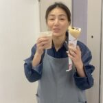 Yuka Itaya Instagram – 同じスタジオに居た人。
野球部の監督の奥さん?
差し入れでクレープがあったのよ!って
わざわざ持ってきてくれた。
それを、パクつく平安の人。
ごっつあんです。
元気もろたー