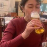 Yuka Itaya Instagram – 今日もおつかれさま!
スキアラバ呑む‼️
明日は朝から電波ジャック、張り切ってイかせていただきます!