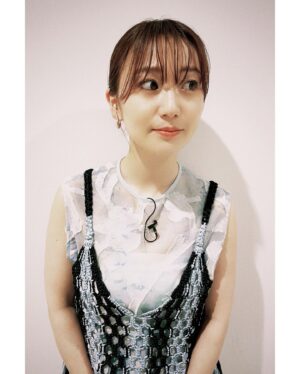 Oshima Yuko Instagram - 本日21:00〜
『1億3000万にのSHOWチャンネル』
に出演いたします！！
夢だった”バク転”をチャレンジしてきました🤭
成功したのか、してないのか
祈りつつ見てくれたら嬉しいです🥺🍀

そして、明日日曜日は
ネメシス第7話放送です
いよいよクライマックス突入〜
ここからトーンが変わって
見逃せない展開になります🤭

見て〜🧚🏼‍♀️🧚🏼‍♀️🧚🏼‍♀️
