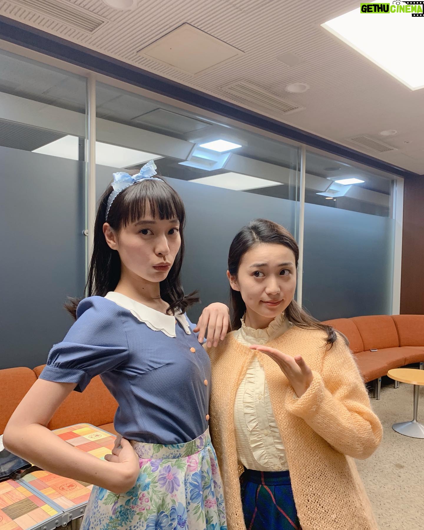 Oshima Yuko - 66.7K Likes - こんな喜美子は貴重だ!
ってことで
全然撮影の出番がまだだったけど
急いで階段を駆け下りて
麗しいミッコーと
写真撮ってもらいました📸
可愛すぎ。
🤦🏻♀️ #スカーレット
#ミッコー誕生