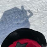 Yuko Oshima Instagram - 盛れてる自分の写真載せるわ🤍 真っ白の雪がレフ板になってくれて るの これがゲレンデマジックってやつね🏂 雪上アクションも見どころです😎✨ #七人の秘書 #絶賛公開中