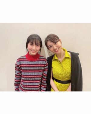 Oshima Yuko Instagram - いよいよ明日 10月7日は
劇場版 七人の秘書 が公開されます👏🏻✨

ドラマ版から
悪もアクションも裏家業もスケールアップしてお届けします💫‼️

劇場版では久しぶりにお会いする方々と再会💟

朝ドラ スカーレットでチビ照を演じた横溝菜帆ちゃん🐰💓
久しぶりに会ったら大きくなっていたー😆似てるかな？？W照子🥕

光石さんとはコートダジュールNo.10で社交ダンスを踊った仲😂
いつもニコニコで大好きな俳優さん💓

鶴瓶さ〜ん！！会うと安心する師匠ですが、今回は大敵です⚡️

まだまだ他にも豪華キャストが揃っている劇場版 七人の秘書ですので
映画館に足を運んでくださいね🥰

#七人の秘書
#よく見たら2枚目の私
#歯紅してるよ😘
#会えて消さないよ😘