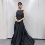 Yuko Oshima Instagram - 昨日は TBS DRAMA COLLECTION 2024 spring にて3ドラマ合同記者発表がありました🌸 たくさんの方に見守られながら TBS前のブルーカーペットを歩いて 華やか場と温かい声援に 改めてドラマへの意気込みが湧き上がりました 日曜劇場 4月14日(日) よる9時から始まります！ ぜひ、ご覧ください👐🏻 #ドレスが可愛くて #テンション上がりすぎた🥹 @amtteliebe_wedding @atelierkaoru_official
