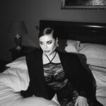 Yulia Mikhalkova-Matyukhina Instagram - Какая фотография самая красивая? 1..2..7?🖤