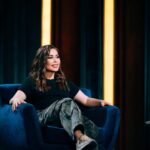 Yulia Mikhalkova-Matyukhina Instagram - Получила новый уникальный опыт на телеканале СТС. Под бурные аплодисменты зрителей и мои фирменные уральские шутки я управляла движениями людей, принимала на работу сотрудников, внушала мысли телеведущим. И всё это я делала в качестве гостьи первого выпуска нового сезона Шоу «Импровизаторы». Смотрите на меня сегодня - 29 марта. В 23-00 на телеканале СТС. Будет феерично!