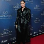 Yulia Mikhalkova-Matyukhina Instagram - Пора в кино, парам-пам-пам! Друзья, долгожданный анонс. 19 октября в российских кинотеатрах выходит в прокат «Дух Байкала» - приключенческий семейный фильм, полностью снятый на льду Байкала и в котором я дебютировала в качестве продюсера-стажера. Для меня это первая большая, серьезная работа. Волнуюсь! Что вы увидите в фильме? Фантастические по красоте пейзажи зимнего Байкала, пронзительная и очень честная семейная история, чуть-чуть юмора, немного мудрых рассуждений, а также одну маленькую нерпочку, которая заставит каждого заплакать от умиления. Обязательно сходите всей семьей, с друзьями и близкими. Посмотрите!