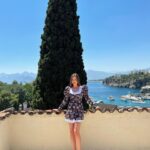 Yulia Mikhalkova-Matyukhina Instagram - Какое фото вам нравится больше? 1….10 ? 🤭