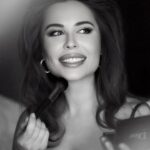 Yulia Mikhalkova-Matyukhina Instagram - Какую фотографию выбираем лучшей ?🥰