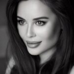 Yulia Mikhalkova-Matyukhina Instagram - Какую фотографию выбираем лучшей ?🥰