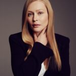 Yulia Peresild Instagram - Хочется света и тепла. Солнца и набухающих почек. Нежности и любви… Фото @tuponogova_volkova Съемка для @psychologiesrus