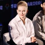Yulia Peresild Instagram - Премьера фильма «Вызов» в Пекине. Интерес дикий!!! Зритель в восторге. 12 интервью за день всех главных телеканалов, вчера почти столько же. Пришли ученые, люди, непосредственно имеющие отношение к космосу. Вопросы интереснейшие задают. Спасибо, Пекин!!! Style @bosco_di_ciliegi @centralpartnership @mihailtroynik @andrey_lazarev_china @roscosmosofficial @1tv @yellow_black_and_white_ @start.ru @gctc_official