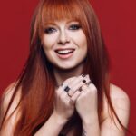 Yuliya Savicheva Instagram - Ура — весна! 🥰 Солнце, птицы, все тает. Я так ждала этого момента, поэтому сейчас чувствую огромный прилив сил, активно работаю над альбомом, который выйдет уже в марте, настроение 🔝 А как у вас? Весна уже ощущается?