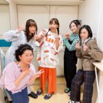 Yumi Adachi Instagram - 💗💙🧡💚🤎 #ザトラベルナース 第6話！今夜21時から！ 今日は塔子（寺島しのぶさん）の回だ！