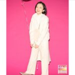 Yumi Adachi Instagram - ❤️❤️🤍 newヒートテック #ユニクロ#見せる極暖 @uniqlo_jp ・ 写真の洋服は全部ユニクロだよ🎈