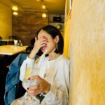 Yumi Adachi Instagram – 💛💛💛
なにか言われて照れている。
久しぶりのレモンスカッシュ。
