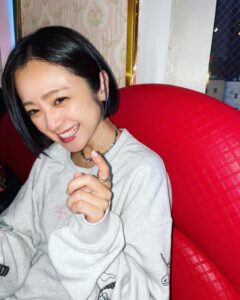 Yumi Adachi Instagram - ❤️❤️❤️ 笑うと青筋出るの、 なんとかしたい🤣