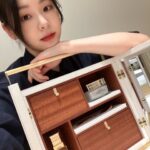 Yuna Kim Instagram - 🎁🤍 #디올프레스티지 #디올로즈앰플세럼 #디올라크렘므