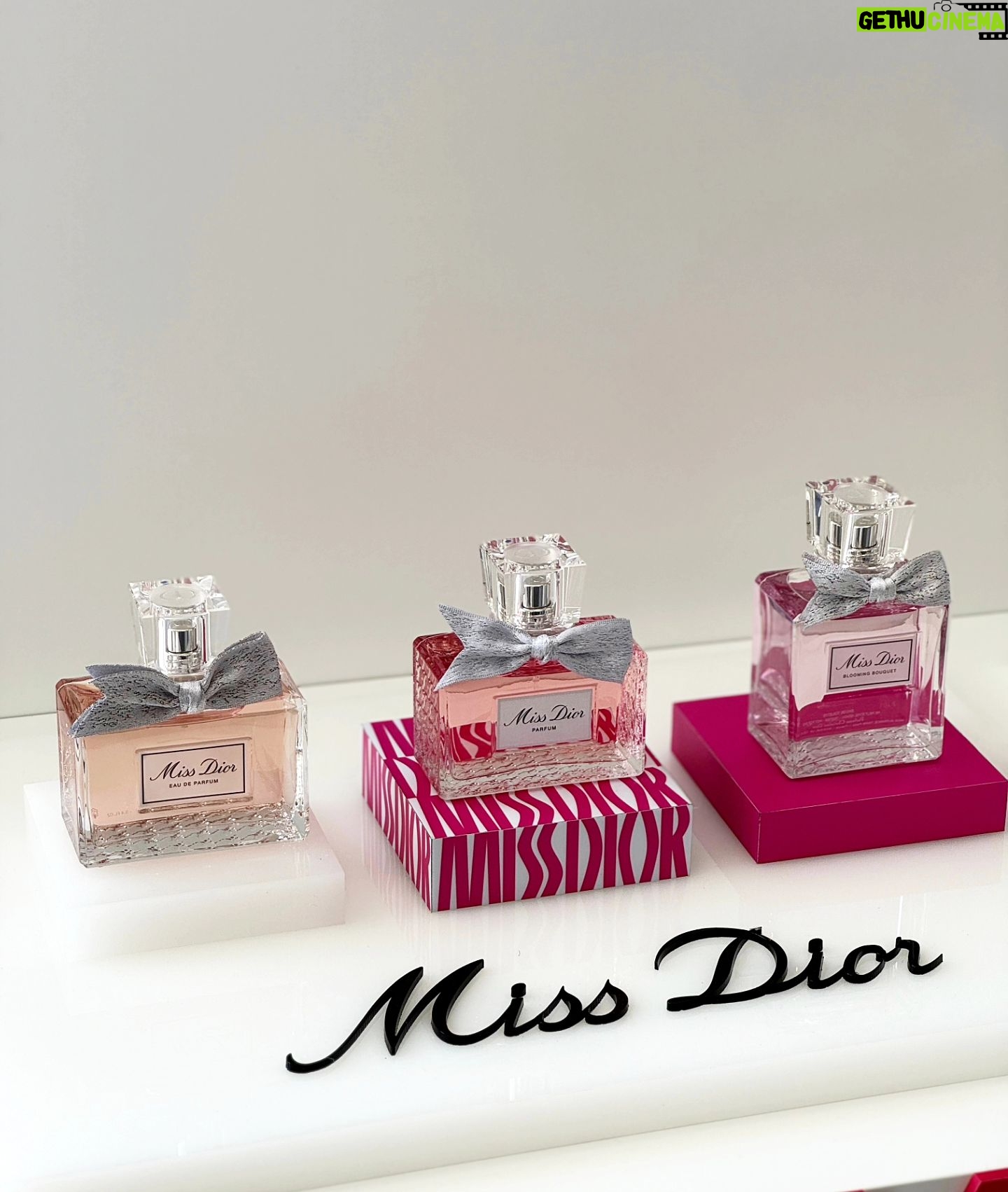 Yuna Kim Instagram - NEW 미스디올 퍼퓸🎀 #디올향수 #미스디올 #미스디올퍼퓸 #MISSDIOR #LOVEOUTLOUD #MISSDIORPARFUM @dior