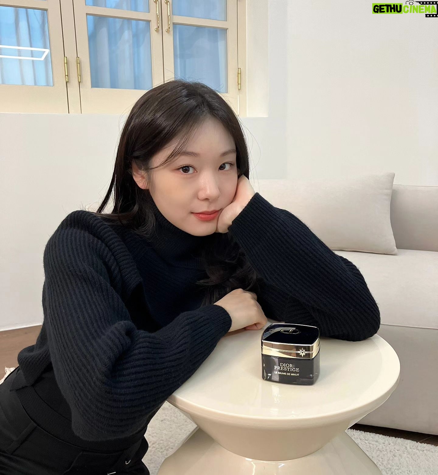 Yuna Kim Instagram - 2024년 1월 새롭게 출시되는 디올 프레스티지의 나이트 크림, NEW 디올 프레스티지 르 밤 드 미뉘🩷 #디올프레스티지 #디올프레스티지르밤드미뉘 #디올프레스티지나이트크림 #DiorSkincare #DiorPrestige