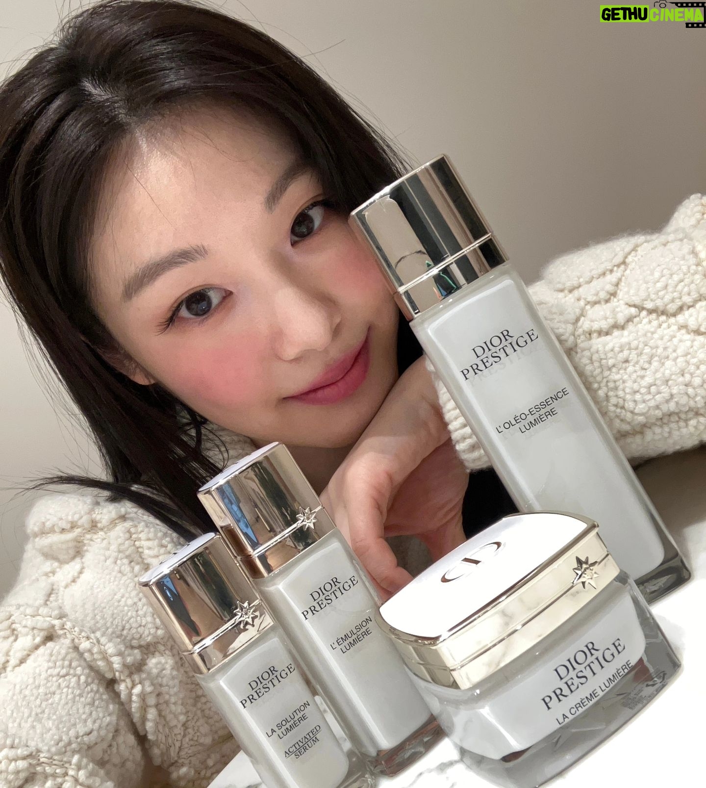 Yuna Kim Instagram - NEW 화이트 컬렉션✨️ #디올스킨케어 #디올프레스티지 #디올프레스티지화이트 #DiorSkincare #DiorPrestige