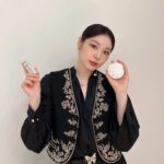 Yuna Kim Instagram - ✨️Happy Holidays✨️ #디올홀리데이2023 #디올홀리데이룩 #디올홀리데이컬렉션 #DIORHOLIDAY #DREAMINDIOR