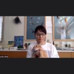 Yuriko Ishida Instagram - フランス語レッスン。 猫と一緒で集中できるのか、けしからん！との声も聞こえてきます😭🐈が 毎回、2時間のレッスンのあとに、ハニオを連れてきてその日の主なフレーズを記録しています。 下手でもいいんです。継続することが大切なのだ！そして少しずつ上手になっていく過程… うん、そのはず。そのはず！ #ハニオとフランス語レッスン