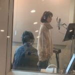 Yuriko Ishida Instagram - あの日のわたし。 大橋トリオさんの細やかで繊細なディレクションを受けつつ、はじめてのレコーディングをした日からおよそ一年が経ちました。 大橋トリオさんのことを トリオちゃんと呼べるくらいな和やかさが今はあります。いや，もちろん今も 細かい指示は飛んできますが、わたしはもう怖くない(本当か！？) そしてなんと、私， 畏れ多くも 明日開催される 大橋トリオさんの15周年記念コンサートに lilyとして少しだけ参加することになりました。 こんな日が来るなんて あの日のわたしに想像できただろうか… 東京国際フォーラムAホールって…あの巨大な…😭👏🏻 緊張してます。すでに。 だけどこんな素敵な体験、楽しむしかありません。 トリオ様 バンドの皆様 スタッフの皆様 どうぞよろしくお願いします。 #大橋トリオ15周年記念ライブ