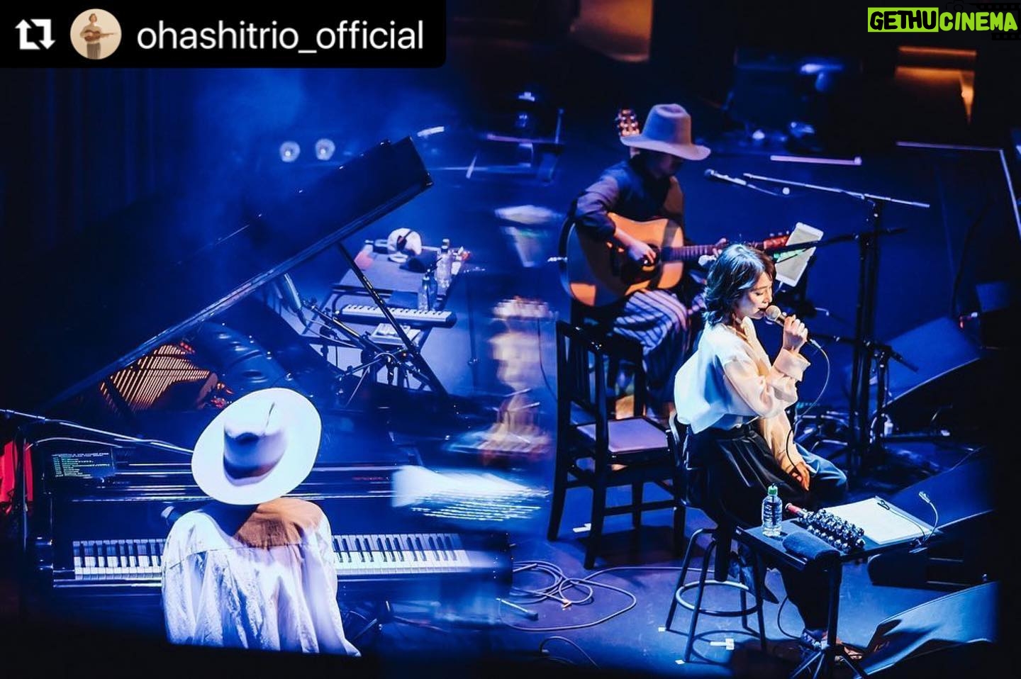 Yuriko Ishida Instagram - 夢のような時間。 2022 12.11 sun 大橋トリオさんと THE CHARM PARKさん 二人のライブに ゲストでお招きいただき 「うたかた」と 「ちいさなうた」を 歌いました。 先月の東京国際フォーラムとはまた違う緊張感でした。 なにせ、客席が、手を伸ばせば触れるほど近い!! 胸がいっぱいでした。 ありがとうございました。 #billboadyokohama