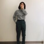 Yuriko Ishida Instagram – 服を着ることについて、
たびたび思いを馳せます。
仕立てが良くて、体を入れると不思議なくらい馴染む。
知性と洗練と，感じの良さ。
コルピエロ、と言う名前の
美しい服たち。　
新宿伊勢丹4階にて
12/13までpop up shopが
オープンしてます。
#colpierrot