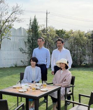 Yuriko Ishida Instagram - ~平尾誠二と山中伸弥「最後の一年」~

ミスターラグビー🏉こと平尾誠二さんを
本木雅弘さん
ノーベル賞受賞の山中伸弥さんを
滝藤賢一さん

山中教授の妻、知佳さんを
吉瀬美智子さん

わたしは平尾さんの妻、恵子さんを演じました。

11月11日(土) 21:00〜　テレビ朝日系
です。
言葉にできない、さまざまな思いが
溢れています。

#ドラマスペシャル友情