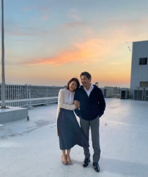 Yuriko Ishida Instagram - ~平尾誠二と山中伸弥「最後の一年」~

ミスターラグビー🏉こと平尾誠二さんを
本木雅弘さん
ノーベル賞受賞の山中伸弥さんを
滝藤賢一さん

山中教授の妻、知佳さんを
吉瀬美智子さん

わたしは平尾さんの妻、恵子さんを演じました。

11月11日(土) 21:00〜　テレビ朝日系
です。
言葉にできない、さまざまな思いが
溢れています。

#ドラマスペシャル友情
