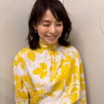 Yuriko Ishida Instagram - お知らせです。 (いつもお知らせが遅くてすみません😭) 「転職の魔王様」 フジテレビ系　連続ドラマ 7/17 (月) 22:00〜に 転職エージェントの社長 落合洋子という名前の役で 出演致します。 都知事やら、社長やら、 立場のある役柄が続き、 焦っています👀😭 成田凌さんとは2016年の「逃げるは恥だが役に立つ」以来、初めてご一緒します。 七年ぶり‼️👏🏻 小芝風花さんとは今回が初めましてです👏🏻👀 若いみなさんのパワー、吸い込んで行きたいです。 絶賛撮影中。 この動画は、ポスター撮影の時のものです。何を語っているかは…ご想像にお任せします😁 えーと、たしか、 女優は照明が命だよねという 話をしております。本当にそうなんです😭🙏🏻 #転職の魔王様 #タマティーノ写真館
