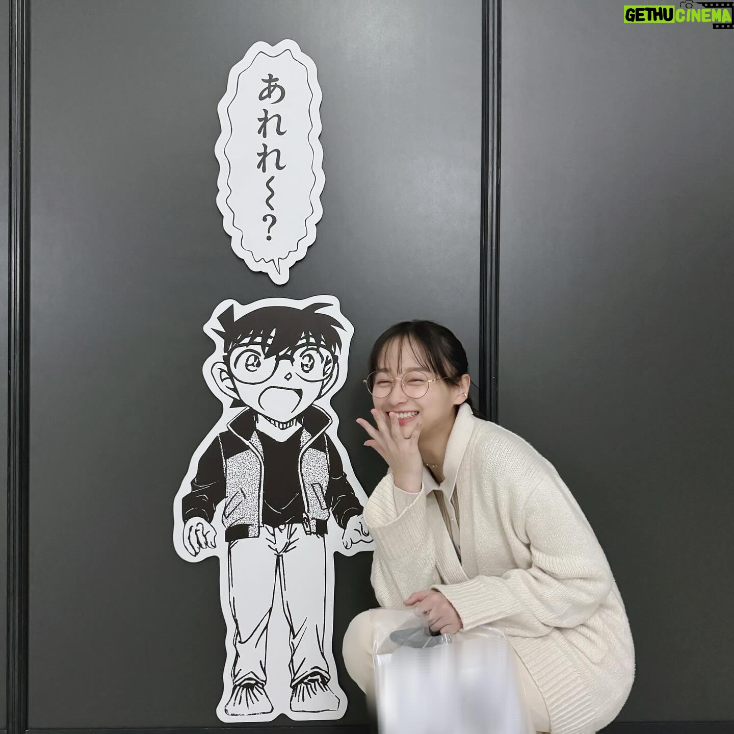 Yuuka Kageyama Instagram - #コナン30周年展 としちゃんと行ってきました👓🎀 大好きな名探偵コナンのこれまでがぎゅぎゅっと濃縮された至福の空間に、感動や興奮といった幼少期の懐かしい感情が蘇ってきました! とにかく楽しくて幸せすぎました🌸 東京会場は池袋サンシャインシティで、全国各地でも開催されるとのことなのでぜひに☺︎ #ベルモットしか勝たん #早すぎる誕プレ代わりにコナン展 #映画も行こうね #conan #名探偵コナン